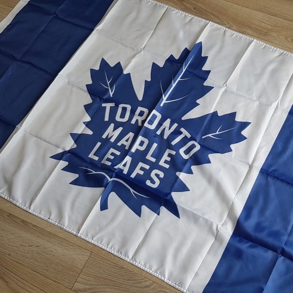 Toronto Maple Leafs Canada Flag - Picture 1 of 7